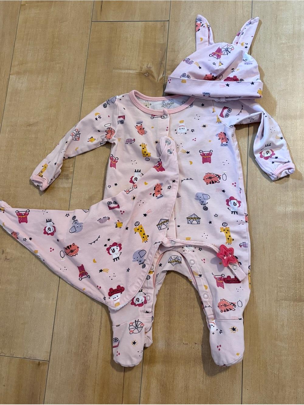 Pink Animal Print Footed One-Piece with Matching Hat - Unbranded